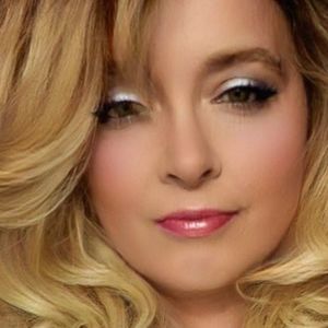 Meet your Posher, Tania